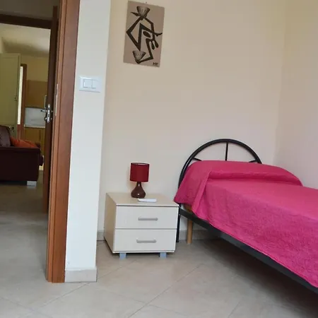 Ll81 Nerissa A Semesterbostad San Foca
